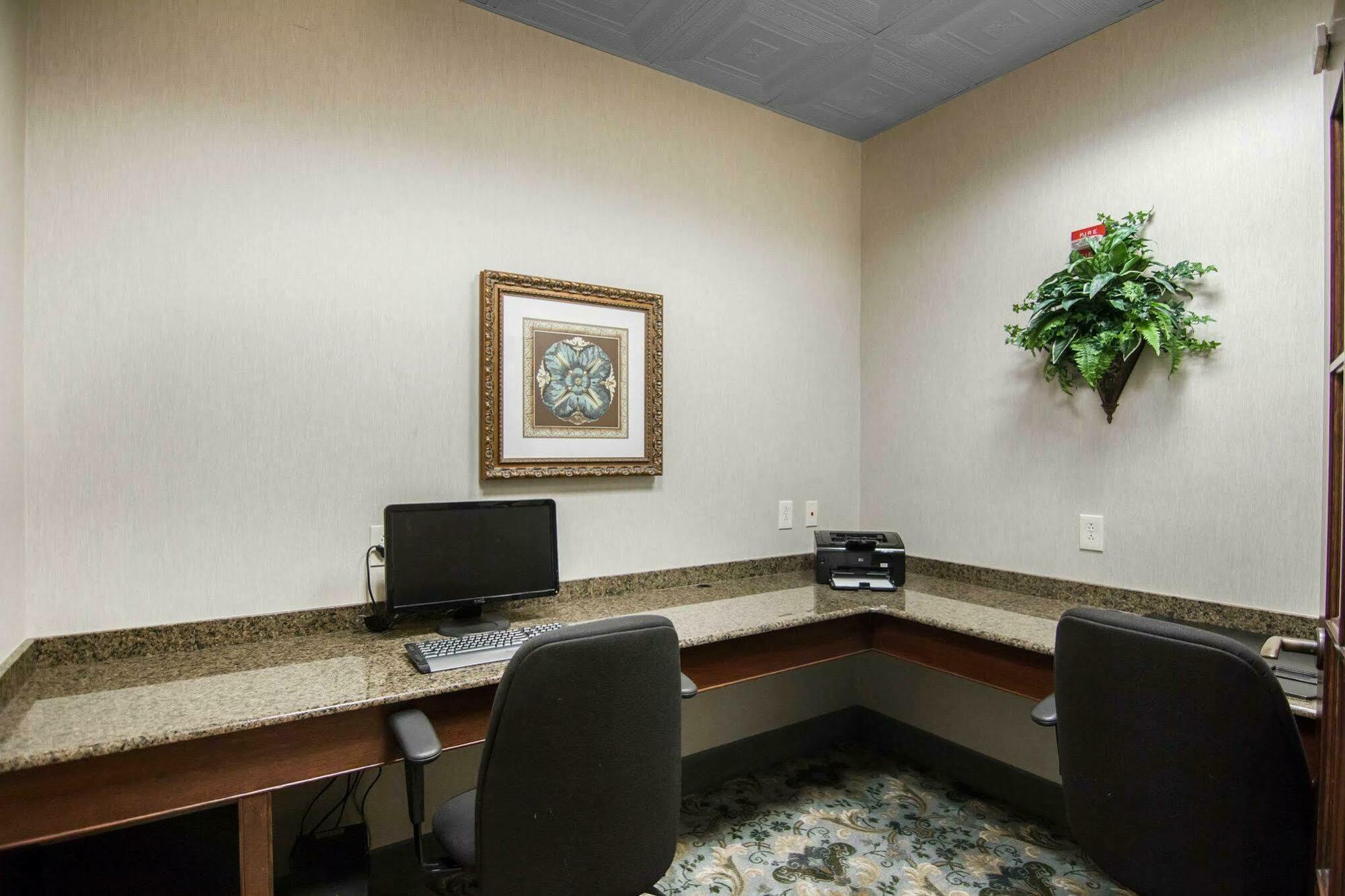 Liberty Hotel, Ascend Hotel Collection Cleburne Extérieur photo